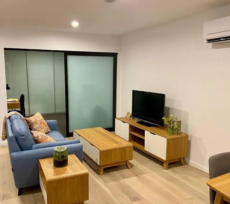 Central Canberra City Apartment With Study And Full Amenities Including Parking אוסטרליה